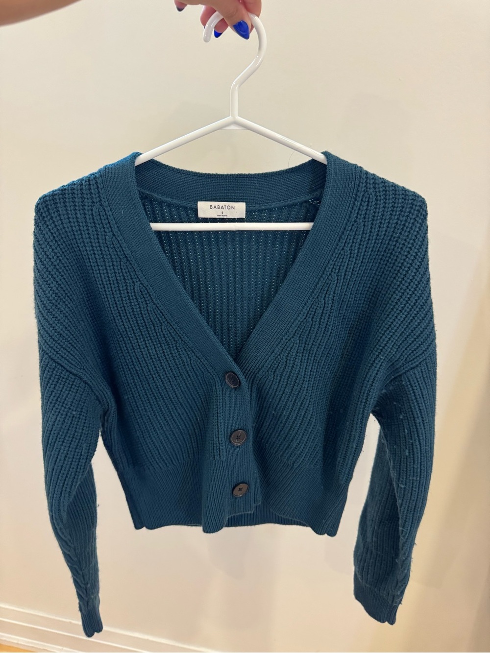 Aritzia Cardigan - Picture 4 of 6
